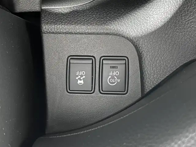 日産 セレナ ハイウェイスター S HV Vセレ 佐賀県 2013(平25)年 8.7万km ブリリアントホワイトパール 純正8インチナビ/CD/DVD/フルセグTV/Bluetooth/バックカメラ /ETC/両側パワースライドドア/前方ドライブレコーダー/クルーズコントロール/HIDライト/フォグライト /オートライト/純正16インチアルミホイール/純正フロアマット/スマートキー/スペアキー/電動格納ミラー/横滑り防止装置