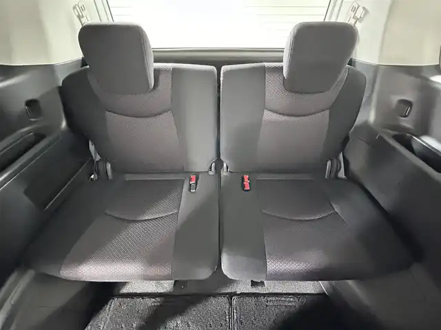 日産 セレナ ハイウェイスター S HV Vセレ 佐賀県 2013(平25)年 8.7万km ブリリアントホワイトパール 純正8インチナビ/CD/DVD/フルセグTV/Bluetooth/バックカメラ /ETC/両側パワースライドドア/前方ドライブレコーダー/クルーズコントロール/HIDライト/フォグライト /オートライト/純正16インチアルミホイール/純正フロアマット/スマートキー/スペアキー/電動格納ミラー/横滑り防止装置