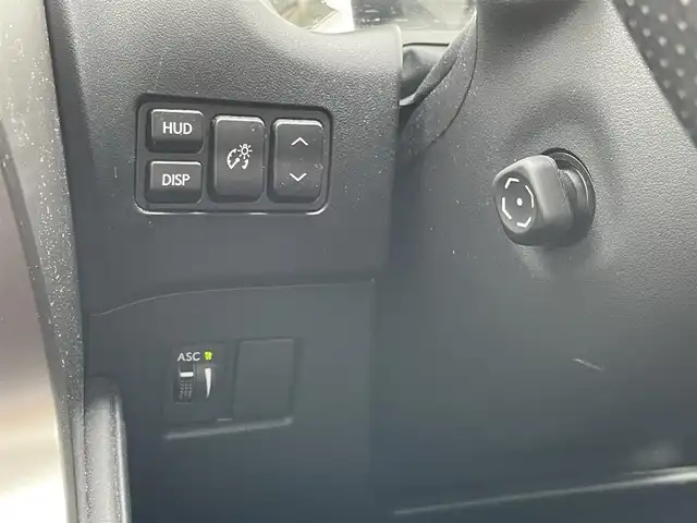 レクサス ＮＸ 300h Fスポーツ 佐賀県 2019(令1)年 2.7万km ホワイトノーヴァガラスフレーク サンルーフ/Lexus Safety System+/・プリクラッシュセーフティ/・レーントレーシングアシスト/・オートマチックハイビーム/・レーダークルーズコントロール/クリアランスソナー/純正メーカーナビ/・パノラミックビューモニター/・フルセグTV/BT/CD/DVD/純正ドライブレコーダー(DRD-H68)/赤黒革シート/・シートヒーター/・ベンチレーション/・パワーシート/シートメモリ/パワーバックドア/LEDヘッドライト/フォグランプ/革巻きステアリング/パドルシフト/ステアリングヒーター/オートワイパー/ETC2.0/電動パーキングスイッチ/トノカバー/エアバックW/サイド/カーテン