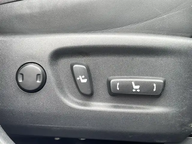 レクサス ＮＸ 300h Fスポーツ 佐賀県 2019(令1)年 2.7万km ホワイトノーヴァガラスフレーク サンルーフ/Lexus Safety System+/・プリクラッシュセーフティ/・レーントレーシングアシスト/・オートマチックハイビーム/・レーダークルーズコントロール/クリアランスソナー/純正メーカーナビ/・パノラミックビューモニター/・フルセグTV/BT/CD/DVD/純正ドライブレコーダー(DRD-H68)/赤黒革シート/・シートヒーター/・ベンチレーション/・パワーシート/シートメモリ/パワーバックドア/LEDヘッドライト/フォグランプ/革巻きステアリング/パドルシフト/ステアリングヒーター/オートワイパー/ETC2.0/電動パーキングスイッチ/トノカバー/エアバックW/サイド/カーテン