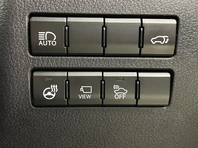 レクサス ＮＸ 300h Fスポーツ 愛知県 2019(令1)年 2.7万km ホワイトノーヴァガラスフレーク 禁煙車/純正12.3インチナビ/（フルセグTV/Bluetooth/CD/DVD/USB)/サンルーフ/全方位カメラ/シーケンシャルウインカー/Lexus Safety System+/・プリクラッシュセーフティ/・レーントレーシングアシスト/・オートマチックハイビーム/・レーダークルーズコントロール/クリアランスソナー/ヘッドアップディスプレイ/純正ドライブレコーダー(DRD-H68)/ETC2.0/赤黒レザーシート/シートヒーター/シートベンチレーション/パワーシート/メモリシート/革巻きステアリング/ステアリングヒーター/パワーバックドア/パドルシフト/純正18インチアルミホイール/スマートキー/スペアキー1本/プッシュスタート/LEDヘッドライト/フロントフォグランプ/オートワイパー/純正フロアマット/電動パーキングスイッチ/トノカバー/エアバックW/サイド/カーテン