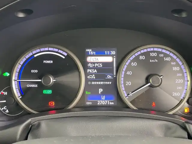 レクサス ＮＸ 300h Fスポーツ 愛知県 2019(令1)年 2.7万km ホワイトノーヴァガラスフレーク 禁煙車/純正12.3インチナビ/（フルセグTV/Bluetooth/CD/DVD/USB)/サンルーフ/全方位カメラ/シーケンシャルウインカー/Lexus Safety System+/・プリクラッシュセーフティ/・レーントレーシングアシスト/・オートマチックハイビーム/・レーダークルーズコントロール/クリアランスソナー/ヘッドアップディスプレイ/純正ドライブレコーダー(DRD-H68)/ETC2.0/赤黒レザーシート/シートヒーター/シートベンチレーション/パワーシート/メモリシート/革巻きステアリング/ステアリングヒーター/パワーバックドア/パドルシフト/純正18インチアルミホイール/スマートキー/スペアキー1本/プッシュスタート/LEDヘッドライト/フロントフォグランプ/オートワイパー/純正フロアマット/電動パーキングスイッチ/トノカバー/エアバックW/サイド/カーテン