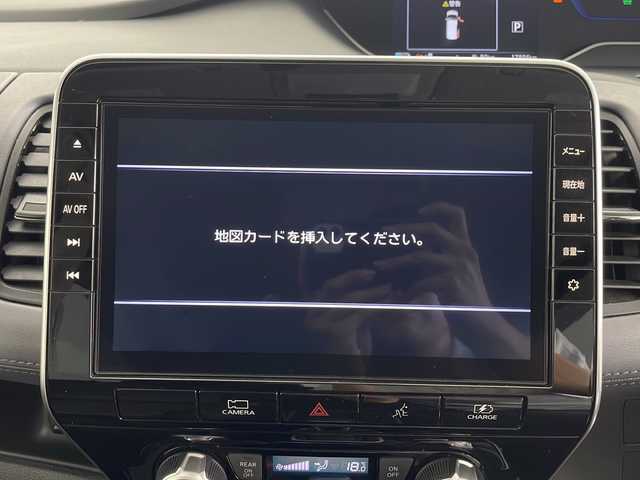 日産 セレナ e－パワー ハイウェイスター V 鹿児島県 2022(令4)年 1.8万km マルーンレッド 2トーン 純正ナビ/（CD/DVD/BT/フルセグ）/純正フリップダウンモニター/プロパイロット/エマージェンシーブレーキ/レーンキープアシスト/アラウンドビューモニター/電動パーキングブレーキ/オートホールド機能/オートライト/オートマチックハイビーム/両側パワースライドドア/ドライブレコーダー/スマートキー/プッシュスタート