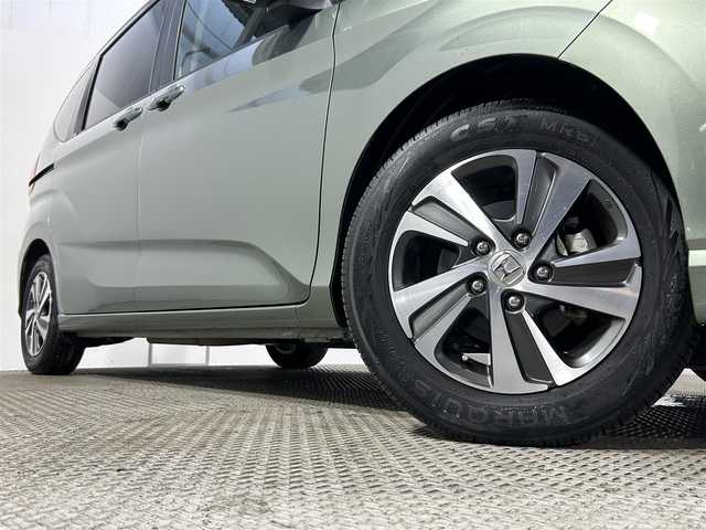 ホンダ フリード G ホンダセンシング 大阪府 2020(令2)年 1.9万km シルバーミストグリーンM 純正ナビ（フルセグＴＶ／ＤＶＤ／ＣＤ／Ｂｌｕｅｔｏｏｔｈ）　両側電動ドア　衝突軽減　レーンアシスト　レーダークルコン　ＥＴＣ　ドラレコ　プッシュスタート　スマートキー　純正アルミ　オートエアコン