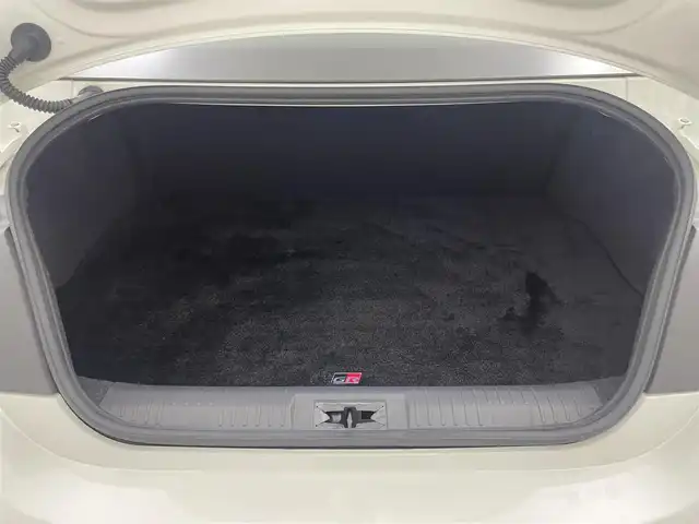 トヨタ ＧＲ８６ RZ 埼玉県 2023(令5)年 1.5万km クリスタルホワイトパール 社外ディスプレイオーディオ　/バックカメラ　/ドライブレコーダー　/クルーズコントロール/LEDヘッドライト　/シートヒーター　/純正アルミホイール　/ハーフレザー　/オートライト　/スマートキー　/オートエアコン　