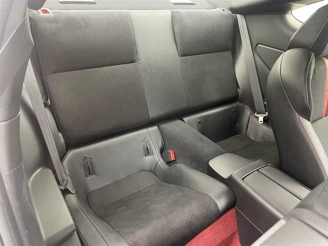 トヨタ ＧＲ８６ RZ 埼玉県 2023(令5)年 1.5万km クリスタルホワイトパール 社外ディスプレイオーディオ　/バックカメラ　/ドライブレコーダー　/クルーズコントロール/LEDヘッドライト/シートヒーター　/ハーフレザーシート/保証書/取扱説明書/スペアキー