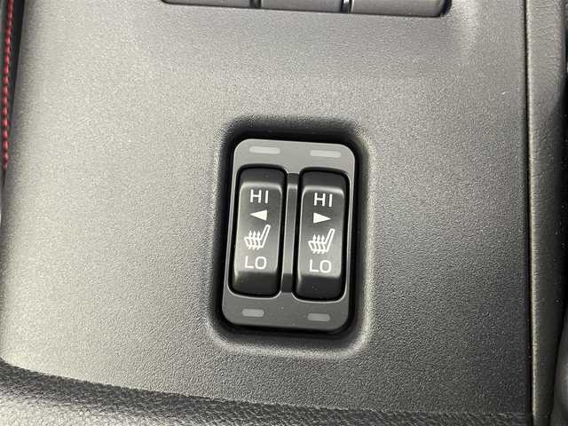 トヨタ ＧＲ８６ RZ 埼玉県 2023(令5)年 1.5万km クリスタルホワイトパール 社外ディスプレイオーディオ　/バックカメラ　/ドライブレコーダー　/クルーズコントロール/LEDヘッドライト/シートヒーター　/ハーフレザーシート/保証書/取扱説明書/スペアキー