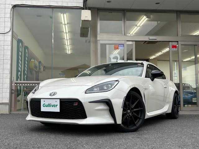 トヨタ ＧＲ８６ RZ 埼玉県 2023(令5)年 1.5万km クリスタルホワイトパール 社外ディスプレイオーディオ　/バックカメラ　/ドライブレコーダー　/クルーズコントロール/LEDヘッドライト/シートヒーター　/ハーフレザーシート/保証書/取扱説明書/スペアキー