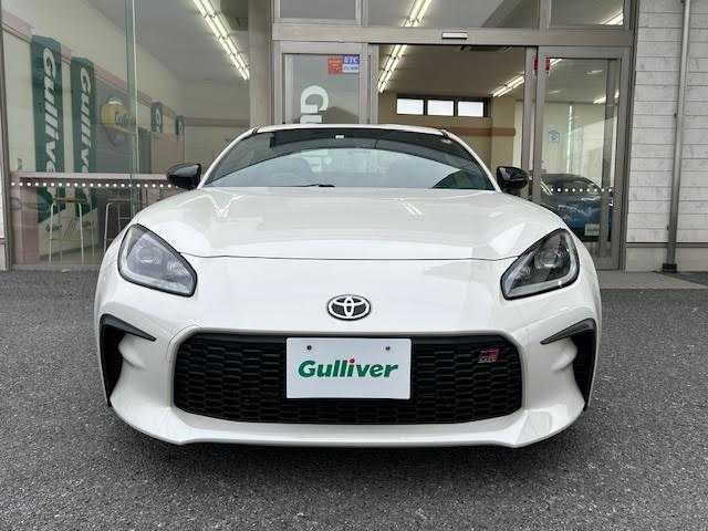 トヨタ ＧＲ８６ RZ 埼玉県 2023(令5)年 1.5万km クリスタルホワイトパール 社外ディスプレイオーディオ　/バックカメラ　/ドライブレコーダー　/クルーズコントロール/LEDヘッドライト/シートヒーター　/ハーフレザーシート/保証書/取扱説明書/スペアキー