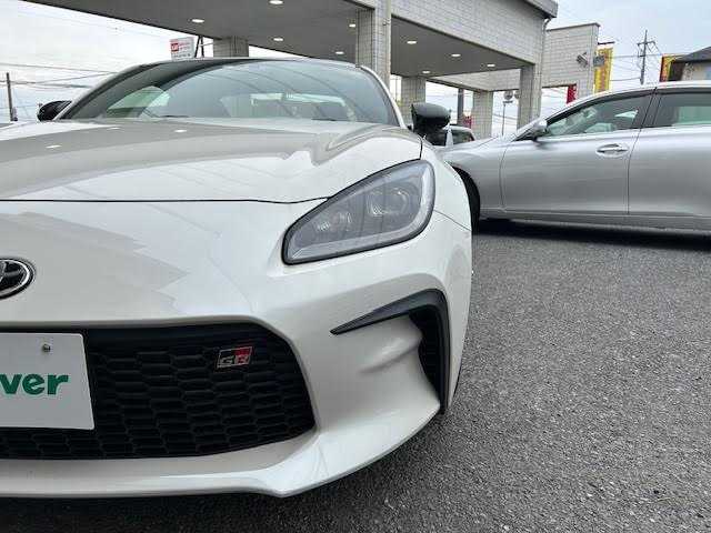 トヨタ ＧＲ８６ RZ 埼玉県 2023(令5)年 1.5万km クリスタルホワイトパール 社外ディスプレイオーディオ　/バックカメラ　/ドライブレコーダー　/クルーズコントロール/LEDヘッドライト/シートヒーター　/ハーフレザーシート/保証書/取扱説明書/スペアキー