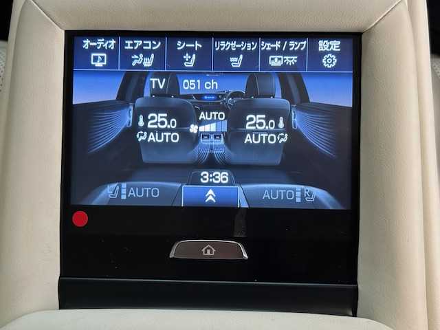 レクサス ＬＳ 500 エグゼクティブ 宮城県 2018(平30)年 5.5万km ソニックアゲート 4WD/ターボ/サンルーフ/TRDエアロ/TRDマフラー/リアエンターテイメントシステム/マークレビンソンサウンド/デジタルインナーミラー/純正ナビ/パノラミックビューモニター/フルセグTV/Bluetooth/CD/DVD/レクサスセーフティシステム＋/・プリクラッシュセーフティ/・レーンキープアシスト/・レーダークルーズコントロール/・アダプティブハイビームシステム/ブラインドスポットモニター/ブレーキホールド/前後コーナーセンサー/パドルシフト/電動リアゲート/ヘッドアップディスプレイ/クールボックス/本革レザーシート/全席エアーシート/全席シートヒーター/全席リラクゼーション機能付き/全席パワーシート/前席シートメモリー/ステアリングヒーター/LEDヘッドライト/オートライト/純正ビルトインETC2.0/純正アルミホイール/純正フロアマット/ドライブレコーダー/