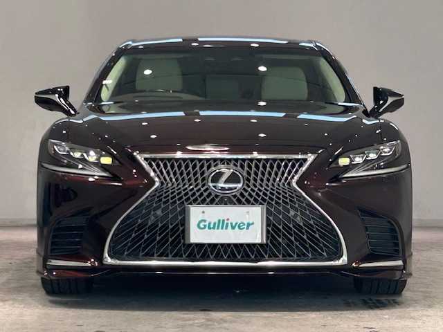 レクサス ＬＳ 500 エグゼクティブ 宮城県 2018(平30)年 5.5万km ソニックアゲート 4WD/ターボ/サンルーフ/TRDエアロ/TRDマフラー/リアエンターテイメントシステム/マークレビンソンサウンド/デジタルインナーミラー/純正ナビ/パノラミックビューモニター/フルセグTV/Bluetooth/CD/DVD/レクサスセーフティシステム＋/・プリクラッシュセーフティ/・レーンキープアシスト/・レーダークルーズコントロール/・アダプティブハイビームシステム/ブラインドスポットモニター/ブレーキホールド/前後コーナーセンサー/パドルシフト/電動リアゲート/ヘッドアップディスプレイ/クールボックス/本革レザーシート/全席エアーシート/全席シートヒーター/全席リラクゼーション機能付き/全席パワーシート/前席シートメモリー/ステアリングヒーター/LEDヘッドライト/オートライト/純正ビルトインETC2.0/純正アルミホイール/純正フロアマット/ドライブレコーダー/