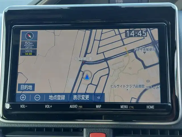 トヨタ エスクァイア Gi プレミアムパッケージ ブラックテーラード 東京都 2021(令3)年 3.9万km ホワイトパールクリスタルシャイン 純正9インチナビ/バックカメラ/フリップダウンモニター/両側パワースライドドア/ビルトインETC/ドライブレコーダー/シートヒーター/ステアリングヒーター/衝突軽減ブレーキ/レーンキープアシスト/クルーズコントロール/オートマチックハイビーム/アイドリングストップ/スマートキー/LEDヘッドライト