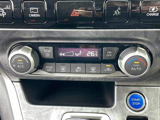 日産 セレナ e－パワー ハイウェイスター V 栃木県 2018(平30)年 3.9万km ブリリアントホワイトパール ワンオーナー/純正ナビ/品番:MM518D-L/Bluetooth/CD/DVD/bl/USB/ipod/HDMI/全方位カメラ/純正ドライブレコーダー/ETC/追従型クルーズコントロール/プロパイロット/インテリジェント エマージェンシーブレーキ/車線逸脱警報/横滑り防止装置/電動パーキングブレーキ/オートブレーキホールド/ハンドルヒーター/本革巻きステアリング/前席シートヒーター/両側パワースライドドア/ハンズフリースライドドア/後席ドリンクホルダー/後席USB/取扱説明書/保証書