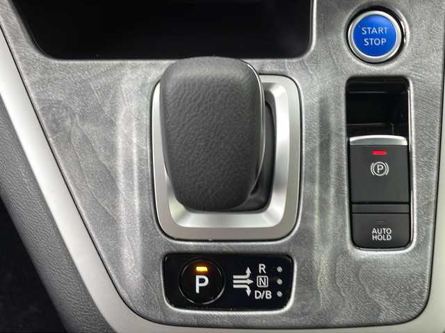 日産 セレナ e－パワー ハイウェイスター V 栃木県 2018(平30)年 3.9万km ブリリアントホワイトパール ワンオーナー/純正ナビ/品番:MM518D-L/Bluetooth/CD/DVD/bl/USB/ipod/HDMI/全方位カメラ/純正ドライブレコーダー/ETC/追従型クルーズコントロール/プロパイロット/インテリジェント エマージェンシーブレーキ/車線逸脱警報/横滑り防止装置/電動パーキングブレーキ/オートブレーキホールド/ハンドルヒーター/本革巻きステアリング/前席シートヒーター/両側パワースライドドア/ハンズフリースライドドア/後席ドリンクホルダー/後席USB/取扱説明書/保証書