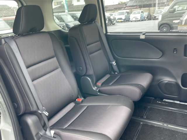 日産 セレナ e－パワー ハイウェイスター V 栃木県 2018(平30)年 3.9万km ブリリアントホワイトパール ワンオーナー/純正ナビ/品番:MM518D-L/Bluetooth/CD/DVD/bl/USB/ipod/HDMI/全方位カメラ/純正ドライブレコーダー/ETC/追従型クルーズコントロール/プロパイロット/インテリジェント エマージェンシーブレーキ/車線逸脱警報/横滑り防止装置/電動パーキングブレーキ/オートブレーキホールド/ハンドルヒーター/本革巻きステアリング/前席シートヒーター/両側パワースライドドア/ハンズフリースライドドア/後席ドリンクホルダー/後席USB/取扱説明書/保証書