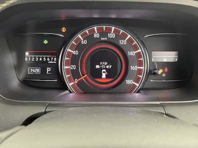 ホンダ オデッセイ アブソルート・EXホンダセンジング 埼玉県 2016(平28)年 7.1万km プレミアムヴィーナスブラックP 純正ナビ/フルセグTV/CD/DVD再生/Bluetooth接続/360°ビューモニター/フリップダウンモニター/衝突被害軽減ブレーキ/レーンキープアシスト/ブラインドスポットモニター/レーダークルーズコントロール/両側電動スライドドア/ステアリングスイッチ/スマートキー/プッシュスタート/ビルトインETC/アイドリングストップ/パドルシフト/ウォークスルー/フルフラットシート/純正18インチアルミホイール/純正LEDヘッドライト