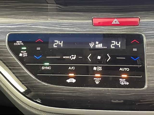 ホンダ オデッセイ アブソルート・EXホンダセンジング 埼玉県 2016(平28)年 7.1万km プレミアムヴィーナスブラックP 純正ナビ/フルセグTV/CD/DVD再生/Bluetooth接続/360°ビューモニター/フリップダウンモニター/衝突被害軽減ブレーキ/レーンキープアシスト/ブラインドスポットモニター/レーダークルーズコントロール/両側電動スライドドア/ステアリングスイッチ/スマートキー/プッシュスタート/ビルトインETC/アイドリングストップ/パドルシフト/ウォークスルー/フルフラットシート/純正18インチアルミホイール/純正LEDヘッドライト