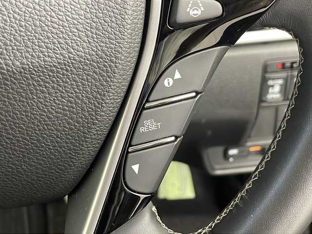 ホンダ オデッセイ アブソルート・EXホンダセンジング 埼玉県 2016(平28)年 7.1万km プレミアムヴィーナスブラックP 純正ナビ/フルセグTV/CD/DVD再生/Bluetooth接続/360°ビューモニター/フリップダウンモニター/衝突被害軽減ブレーキ/レーンキープアシスト/ブラインドスポットモニター/レーダークルーズコントロール/両側電動スライドドア/ステアリングスイッチ/スマートキー/プッシュスタート/ビルトインETC/アイドリングストップ/パドルシフト/ウォークスルー/フルフラットシート/純正18インチアルミホイール/純正LEDヘッドライト