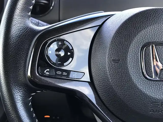 ホンダ Ｎ ＢＯＸ カスタム G L ターボ ホンダセンシング 鳥取県 2020(令2)年 4.2万km プラチナホワイトパール ターボ車/ワンオーナー/2トーンカラー/ルーフブラック/純正8インチナビ/フルセグ/CD/DVD/BT/USB/バックカメラ・ビルトインETC/純正ドライブレコーダー/ホンダセンシング/レーンキープアシスト/レーダークルーズコントロール/両側パワースライドドア/ハーフレザーシート/前席シートヒーター/LEDヘットライト/フォグライト/純正15インチアルミホイール/プッシュエンジンスタート/アイドリングストップ/フロアマット・ドアバイザー/スペアキー