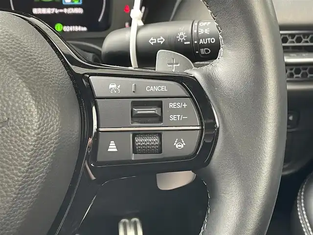 ホンダ ＺＲ－Ｖ ハイブリッド e:HEV Z ブラックスタイル 東京都 2024(令6)年 2.5万km クリスタルブラックパール ４ＷＤ　/純正９型ナビ　/電動リアゲート　/追従クルコン　/ビルトイン２．０ＥＴＣ　/前後ドラレコ　/フルセグＴＶ　/置型充電　/パドルシフト　/パワーシート　/シートメモリー　/シートヒーター　/ＢＳＭ　/コーナーセンサー