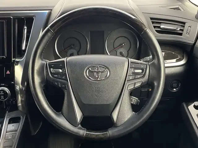 トヨタ ヴェルファイア Z Aエディション ゴールデンアイズ 新潟県 2016(平28)年 9.6万km ブラック 純正メモリナビ【NSZT-Y66T】/　フルセグTV/Bluetooth/CD/DVD/トヨタセーフティセンス/・プリクラッシュセーフティ/・レーントレーシングアシスト/・レーダークルーズコントロール/・アダプティブハイビームシステム/・ロードサインアシスト/前後コーナーセンサー/フリップダウンモニター/パワーバックドア/両側パワースライドドア/ハーフレザーシート/バックモニター/ビルトインETC2.0/LEDヘッドライト/横滑り防止装置