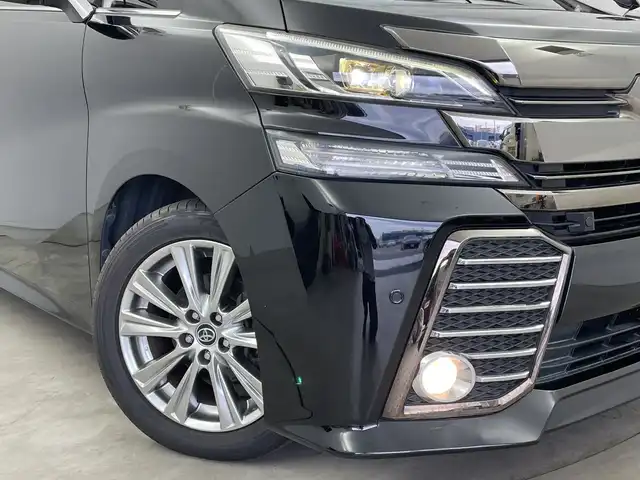 トヨタ ヴェルファイア Z Aエディション ゴールデンアイズ 新潟県 2016(平28)年 9.6万km ブラック 純正メモリナビ【NSZT-Y66T】/　フルセグTV/Bluetooth/CD/DVD/トヨタセーフティセンス/・プリクラッシュセーフティ/・レーントレーシングアシスト/・レーダークルーズコントロール/・アダプティブハイビームシステム/・ロードサインアシスト/前後コーナーセンサー/フリップダウンモニター/パワーバックドア/両側パワースライドドア/ハーフレザーシート/バックモニター/ビルトインETC2.0/LEDヘッドライト/横滑り防止装置