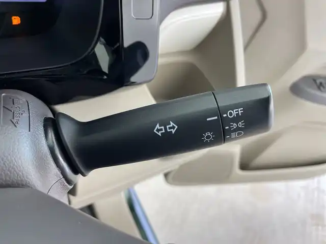 ホンダ Ｎ ＷＧＮ G SSパッケージ 鹿児島県 2017(平29)年 4.9万km ブリティッシュグリーンP ディーラーナビ　/（ワンセグ/Ｂｌｕｅｔｏｏｔｈ)　/ステアリングスイッチ　/バックカメラ　/前方ドライブレコーダー　/ＥＴＣ　/軽減ブレーキ　/ドアバイザー　/プッシュスタートボタン　/純正フロアマット　/スマートキー