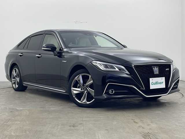 トヨタ クラウン ハイブリッド RS アドバンス Four 秋田県 2018(平30)年 6.7万km プレシャスブラックパール ４WD/サンルーフ/白革シート/純正ナビ（DVD/BT/Miracast/フルセグTV)/バックカメラ/純正ドライブレコーダー/ビルトインETC/USBポート/電動パーキングブレーキ/オートブレーキホールド/トヨタセーフティセンス/レーダークルーズコントロール/オートマチックハイビーム/ヘッドアップディスプレイ/クリアランスソナー/横滑り防止装置/前席パワーシート/前席シートヒーター＆エアシート/ステアリングヒーター/ドアミラーヒーター/本革巻きステアリング/パドルシフト/ステアリングリモコン/LEDライト/フォグランプ/純正フロアマット/純正ドアバイザー/W/サイド/カーテン/ニー/エアバッグ