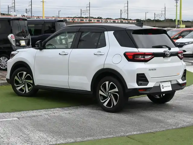 トヨタ ライズ Z 千葉県 2022(令4)年 4.1万km ブラックマイカメタリック/シャイニングホワイトパール スマートアシストIII/レーダークルーズコントロール/RCTA（リヤクロストラフィックアラート）/ブラインドスポットモニター/アイドリングストップ/ディスプレイオーディオ/純正地デジTV/【Bluetooth接続】/【Apple CarPlay　Android Auto対応】/パノラマモニター/ドライブレコーダー（前後撮影）【TZ-DR210】/前席シートヒーター/革巻きステアリング/ステアリングスイッチ/ETC/LEDヘッドライト/フォグライト/ウインカーミラー/コーナーセンサー/純正17インチアルミホイル/サイド/カーテンエアバッグ/キーフリーシステム