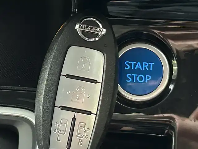日産 セレナ e－パワー ハイウェイスター V 茨城県 2020(令2)年 3.8万km ブリリアントシルバー 純正ナビ/バックカメラ/全方位カメラ/フルセグTV/寒冷地仕様/プロパイロット/ステアリングヒーター/シートヒーター/ドライブレコーダー(前後)/LEDヘッドライト/ETC/両側パワースライド/コーナーセンサー/オートライト/純正AW