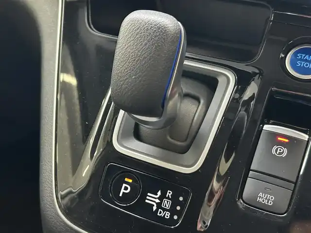 日産 セレナ e－パワー ハイウェイスター V 茨城県 2020(令2)年 3.8万km ブリリアントシルバー 純正ナビ/バックカメラ/全方位カメラ/フルセグTV/寒冷地仕様/プロパイロット/ステアリングヒーター/シートヒーター/ドライブレコーダー(前後)/LEDヘッドライト/ETC/両側パワースライド/コーナーセンサー/オートライト/純正AW