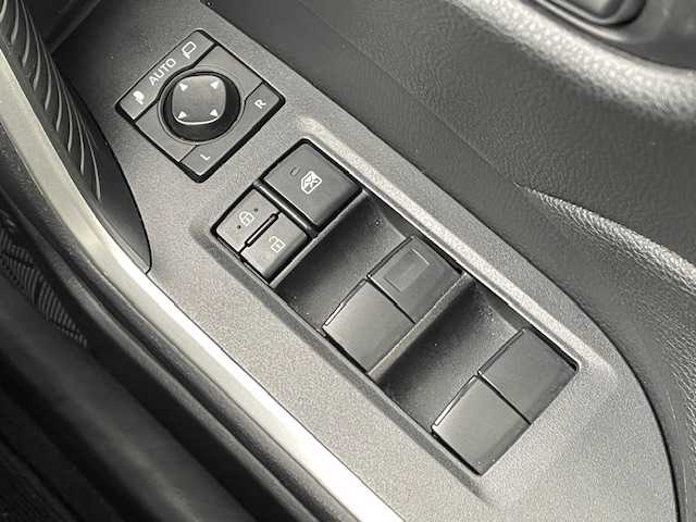 トヨタ ＲＡＶ４ ハイブリットX 茨城県 2021(令3)年 6.2万km ホワイトパールクリスタルシャイン 純正ナビ　/衝突軽減システム　/バックカメラ　/コーナーセンサー前後　/ブラインドスポットモニター　/ＬＥＤヘッドライト　/純正アルミホイール　/ＥＴＣ　/プッシュスタート　/オートマチックハイビーム　/レーンキープアシスト/パーキングアシスト/スペアキー