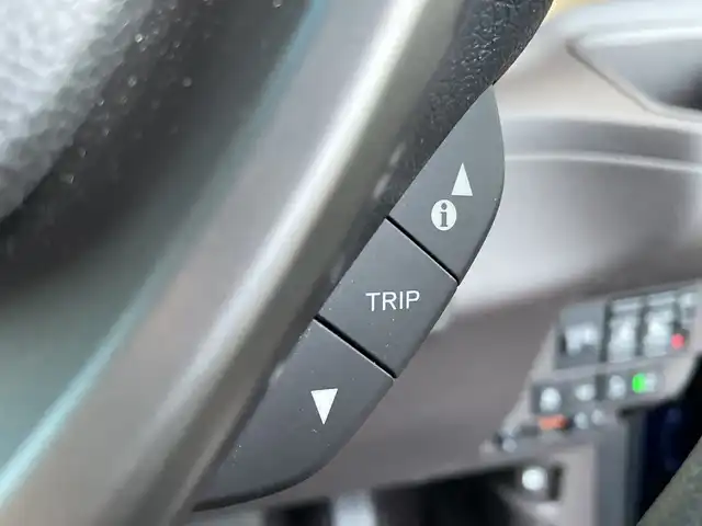 ホンダ フリード G ホンダセンシング 千葉県 2018(平30)年 1.2万km コバルトブルーパール 純正SDナビ/(Bluetooth/DVD/CD/AM/FM)/バックカメラ/衝突被害軽減システム/車線逸脱警報/クルーズコントロール/両側パワースライドドア/横滑り防止装置/ETC/ドライブレコーダー/アイドリングストップ/オートライト/ウィンカーミラー/電動格納ミラー/シートリフター/プッシュスタート/スマートキー/フロアマット/ドアバイザー/スペアキー/取扱説明書