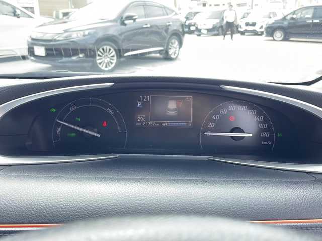 トヨタ シエンタ ハイブリッド X 沖縄県 2019(令1)年 8.2万km ホワイトパールクリスタルシャイン 純正ナビ・TV・Bluetooth・CD/全方位カメラ/片側パワースライドドア/ETC/オートライト/衝突軽減システム/レーンキープアシスト/LEDヘッドライト