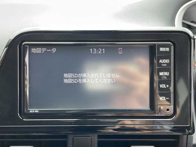トヨタ シエンタ ハイブリッド X 沖縄県 2019(令1)年 8.2万km ホワイトパールクリスタルシャイン 純正ナビ・TV・Bluetooth・CD/全方位カメラ/片側パワースライドドア/ETC/オートライト/衝突軽減システム/レーンキープアシスト/LEDヘッドライト