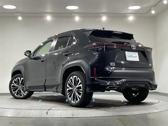 トヨタ ヤリスクロス ハイブリッド Z 愛知県 2022(令4)年 3.7万km ブラックマイカ 純正8インチコネクトナビ（BT/USB/FM/AM/Miracast)/車外カメラ（全方位/フロント/バック/サイド）/モデリスタフルエアロ/トヨタセーフティセンス/レーダークルーズコントロール/衝突被害軽減システム/レーンキープアシスト/横滑り防止装置/オートマチックハイビーム/アイドリングストップ/コーナーセンサー/パワーシート/シートヒーター/ハーフレザーシート/純正アルミホイール（18inch)/純正LEDライト/純正フロアマット/ビルトインETC/スペアキー1本/保証書/取扱説明書