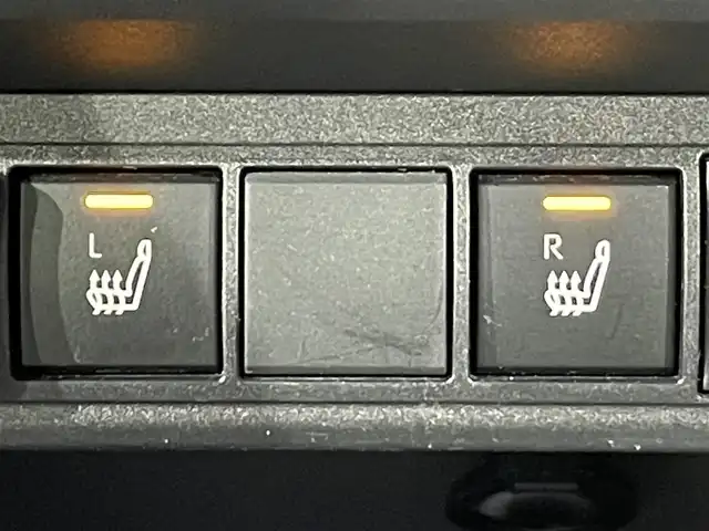 トヨタ ヤリスクロス ハイブリッド Z 愛知県 2022(令4)年 3.7万km ブラックマイカ 純正8インチコネクトナビ（BT/USB/FM/AM/Miracast)/車外カメラ（全方位/フロント/バック/サイド）/モデリスタフルエアロ/トヨタセーフティセンス/レーダークルーズコントロール/衝突被害軽減システム/レーンキープアシスト/横滑り防止装置/オートマチックハイビーム/アイドリングストップ/コーナーセンサー/パワーシート/シートヒーター/ハーフレザーシート/純正アルミホイール（18inch)/純正LEDライト/純正フロアマット/ビルトインETC/スペアキー1本/保証書/取扱説明書