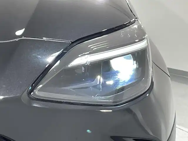 トヨタ ヤリスクロス ハイブリッド Z 愛知県 2022(令4)年 3.7万km ブラックマイカ 純正8インチコネクトナビ（BT/USB/FM/AM/Miracast)/車外カメラ（全方位/フロント/バック/サイド）/モデリスタフルエアロ/トヨタセーフティセンス/レーダークルーズコントロール/衝突被害軽減システム/レーンキープアシスト/横滑り防止装置/オートマチックハイビーム/アイドリングストップ/コーナーセンサー/パワーシート/シートヒーター/ハーフレザーシート/純正アルミホイール（18inch)/純正LEDライト/純正フロアマット/ビルトインETC/スペアキー1本/保証書/取扱説明書