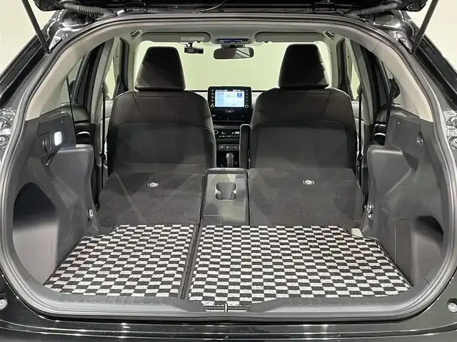 トヨタ ヤリスクロス ハイブリッド Z 愛知県 2022(令4)年 3.7万km ブラックマイカ 純正8インチコネクトナビ（BT/USB/FM/AM/Miracast)/車外カメラ（全方位/フロント/バック/サイド）/モデリスタフルエアロ/トヨタセーフティセンス/レーダークルーズコントロール/衝突被害軽減システム/レーンキープアシスト/横滑り防止装置/オートマチックハイビーム/アイドリングストップ/コーナーセンサー/パワーシート/シートヒーター/ハーフレザーシート/純正アルミホイール（18inch)/純正LEDライト/純正フロアマット/ビルトインETC/スペアキー1本/保証書/取扱説明書