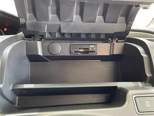 スズキ ソリオ HV MX 岩手県 2015(平27)年 7.8万km クリアライムM ４WD/左側パワースライドドア/前席シートヒーター/ロールサンシェード/横滑り防止装置/アイドリングストップ/オートエアコン/ヒーター付きドアミラー/プッシュスタート・スペアキー/CDオーディオ/ETC/助手席アンダーボックス/ヘッドライトレベライザー/純正１５インチアルミホイール/純正フロアマット/サイドエアバッグ/ドアバイザー