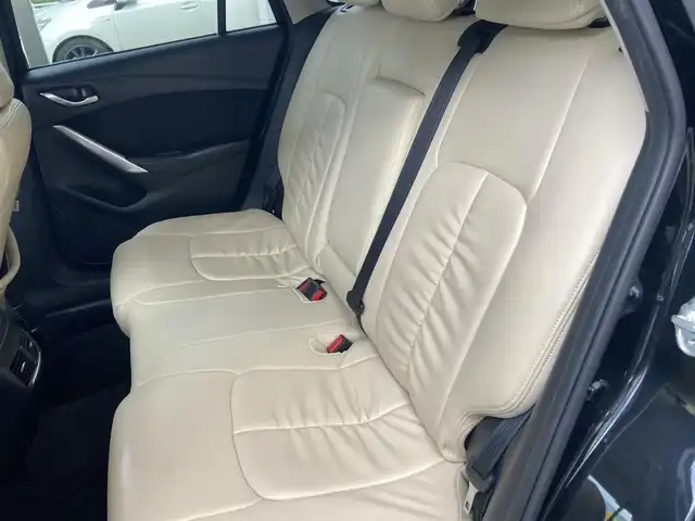 マツダ アテンザ ワゴン XD 愛知県 2013(平25)年 8.9万km ジェットブラックマイカ スマートシティブレーキサポート/ブラインドスポットモニタリング/車線逸脱警報機能/レーダークルーズコントロール/バックカメラ/ステアリングスイッチ/インテリジェントキー2ケ/プッシュスタート/キセノンヘッドライト/オートライト/スマートインETC/保証書取説有り