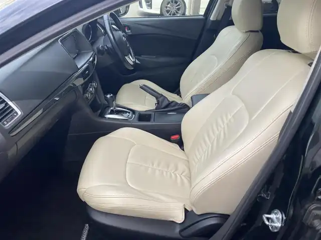 マツダ アテンザ ワゴン XD 愛知県 2013(平25)年 8.9万km ジェットブラックマイカ スマートシティブレーキサポート/ブラインドスポットモニタリング/車線逸脱警報機能/レーダークルーズコントロール/バックカメラ/ステアリングスイッチ/インテリジェントキー2ケ/プッシュスタート/キセノンヘッドライト/オートライト/スマートインETC/保証書取説有り