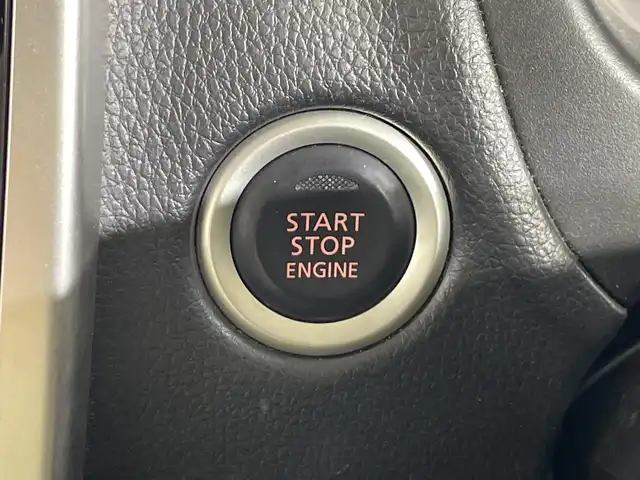 日産 デイズ ハイウェイスターG 神奈川県 2014(平26)年 4万km ブラック 純正SDナビ【MC313D-W】/AM/FM ワンセグTV  CD DVD USB Bluetooth/アラウンドビューモニター/ETC/ステアリングスイッチ/スマートキー/純正キセノンヘッドライト/フォグランプ/オートライト/ハイビームアシスト/純正15インチアルミホイール付きサマータイヤ/インテリジェントエマージェンシーブレーキ/ビークルダイナミクスコントロール/ヒルスタートアシスト/電動格納ウィンカーミラー/プッシュスタート/アイドリングストップ/純正フロアマット