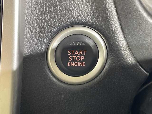 日産 デイズ ハイウェイスターG 神奈川県 2014(平26)年 4万km ブラック 純正SDナビ【MC313D-W】/AM/FM ワンセグTV  CD DVD USB Bluetooth/アラウンドビューモニター/ETC/ステアリングスイッチ/スマートキー/純正キセノンヘッドライト/フォグランプ/オートライト/ハイビームアシスト/純正15インチアルミホイール付きサマータイヤ/インテリジェントエマージェンシーブレーキ/ビークルダイナミクスコントロール/ヒルスタートアシスト/電動格納ウィンカーミラー/プッシュスタート/アイドリングストップ/純正フロアマット