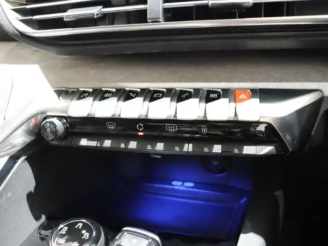 プジョー ３００８ GT ブルー HDi 静岡県 2019(令1)年 5.2万km ペルラネラブラック 純正オーディオ/Bluetooth/AppleCarPlay/ルーフレール/半革シート/前後ドラレコ/プッシュスタート/スマートキー/ETC/レーダークルーズコントロール/LEDヘッドライト/バックカメラ/アラウンドビュー/インテリジェントハイビーム/ストップ＆スタート/パーキングセンサー/ブラインドスポットモニター/ディレクショナルヘッドライト/電動格納ミラー/アンビエンスライト/ハンズフリー電動テールゲート