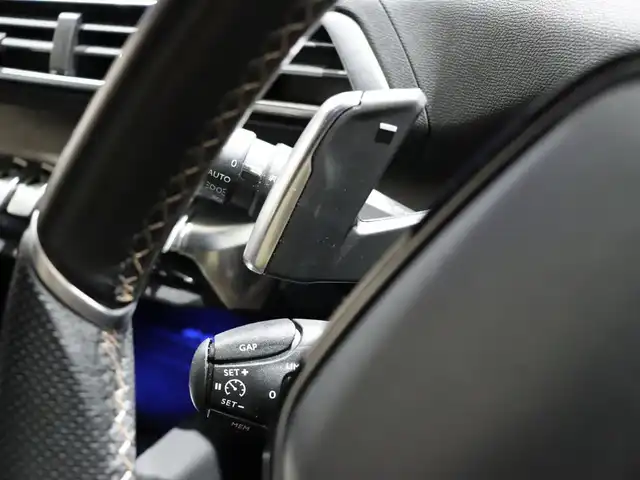 プジョー ３００８ GT ブルー HDi 静岡県 2019(令1)年 5.2万km ペルラネラブラック 純正オーディオ/Bluetooth/AppleCarPlay/ルーフレール/半革シート/前後ドラレコ/プッシュスタート/スマートキー/ETC/レーダークルーズコントロール/LEDヘッドライト/バックカメラ/アラウンドビュー/インテリジェントハイビーム/ストップ＆スタート/パーキングセンサー/ブラインドスポットモニター/ディレクショナルヘッドライト/電動格納ミラー/アンビエンスライト/ハンズフリー電動テールゲート