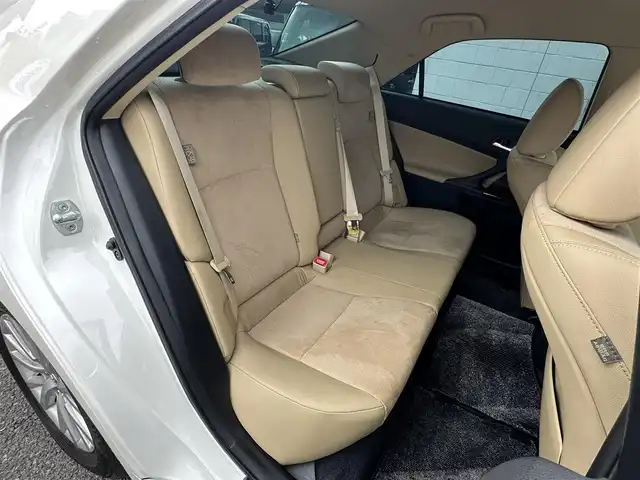 トヨタ マークＸ PREMIUM 滋賀県 2012(平24)年 7.6万km ホワイトパールクリスタルシャイン (株)IDOMが運営する【じしゃロン草津店】の自社ローン対象車両になります。こちらは現金ご利用時の価格です。/自社ローンご希望の方は別途その旨お申付け下さい。