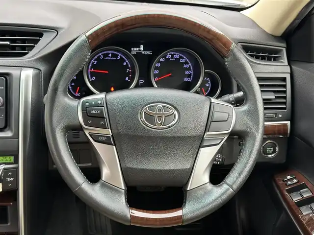 トヨタ マークＸ PREMIUM 滋賀県 2012(平24)年 7.6万km ホワイトパールクリスタルシャイン (株)IDOMが運営する【じしゃロン草津店】の自社ローン対象車両になります。こちらは現金ご利用時の価格です。/自社ローンご希望の方は別途その旨お申付け下さい。