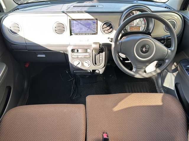 スズキ ラパン 静岡県 2013(平25)年 9万km マルーンブラウンパール ・社外ナビ（AVN112M）/・ワンセグTV（AM.FM.CD.USB）/・プッシュスタート/・ドアバイザー/・純正ホイールキャップ/・パワーウィンドウ/・社外フロアマット